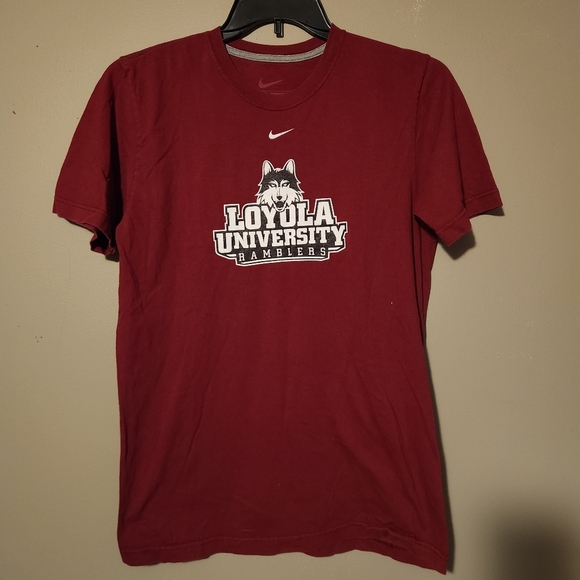 Nike Loyola University Ramblers Womens Tshirt Size Medium - Picture 1 of 4